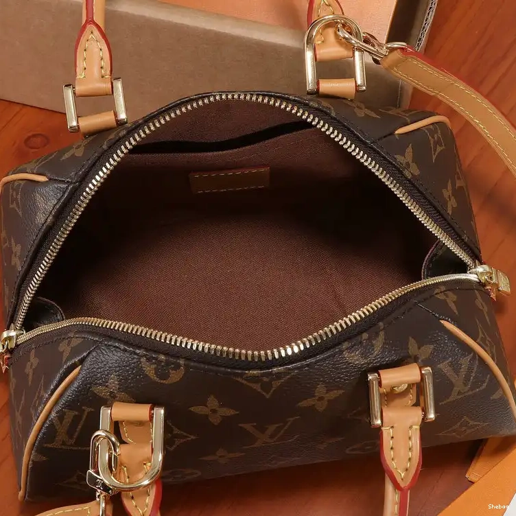 2207YA0003 LV Bag 0712